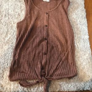 Woman’s front tied tank